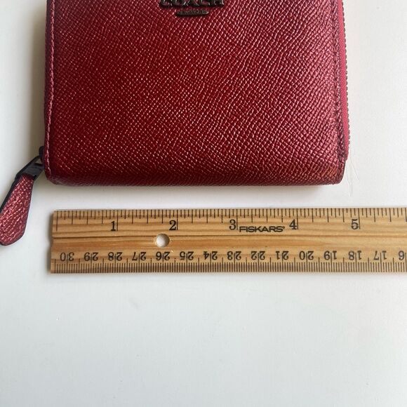 Coach Metallic Crossgrain Leather Zip Around Wallet Red Black Antique F29444 - Picture 8 of 9